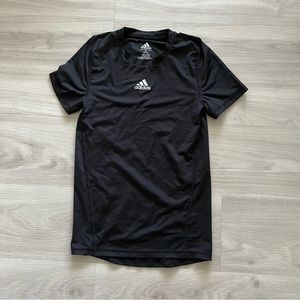 Adidas Aeroready Youth Shirt Size M (10/12)